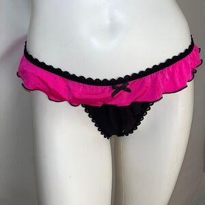 Allure Lingerie peekaboo front dual color flounce thong panty OS